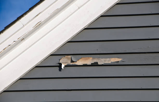 Siding Removal and Disposal in Napoleon, OH